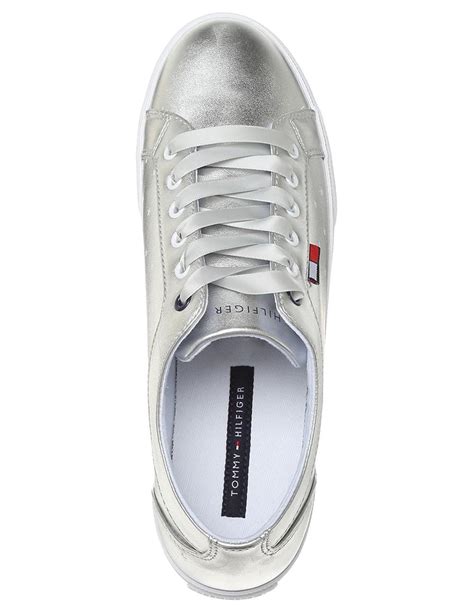 tenis tommy hilfiger plateados